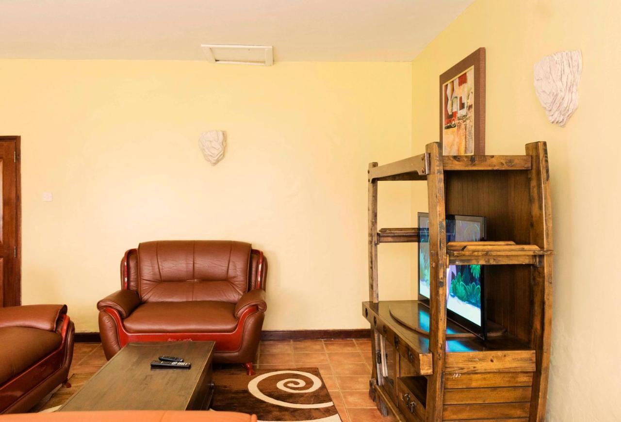 Mountains Of The Moon Hotel Fort Portal Exterior foto