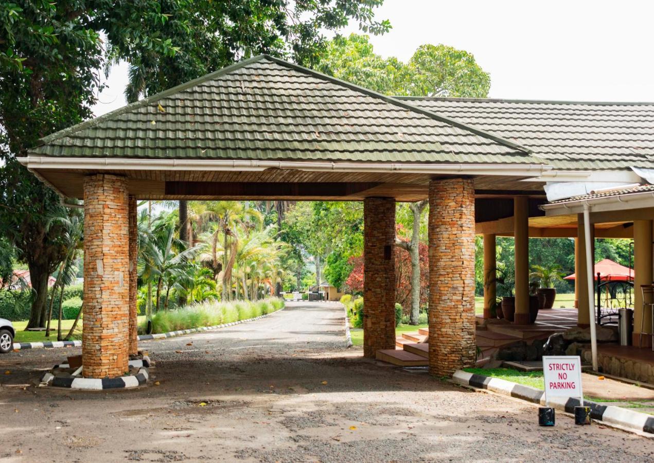 Mountains Of The Moon Hotel Fort Portal Exterior foto